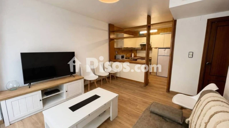 Piso en venta en Calle Antonio Ríos, 66