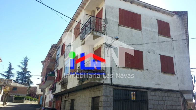 Piso en venta en Calle de los Mártires, Navalperal de Pinares de 36.000 €