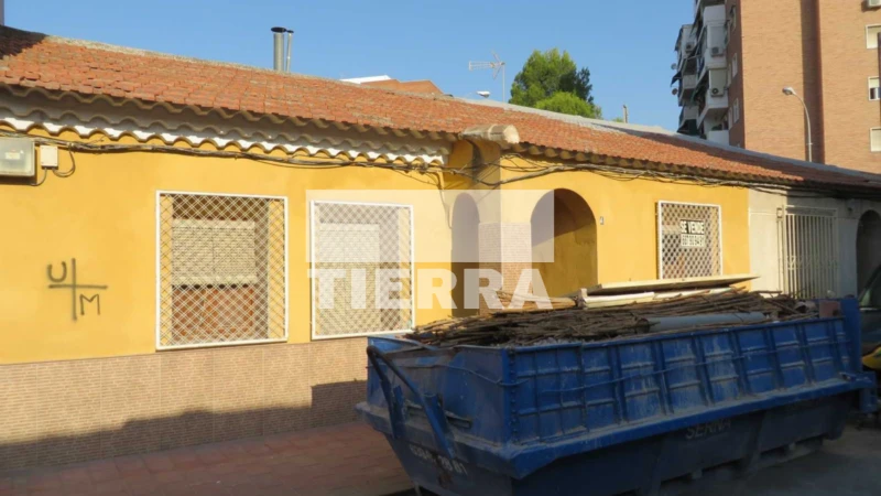 Land for sale in Calle del Compositor Emilio Ramírez, Infante Juan Manuel (District Sur. Murcia Capital) of 180.000 €