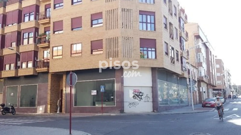 Commercial premises for rent in La Milagrosa-La Estrella-San Antón, La Milagrosa-La Estrella-San Antón (Albacete Capital) of 1.800 €<span>/month</span>