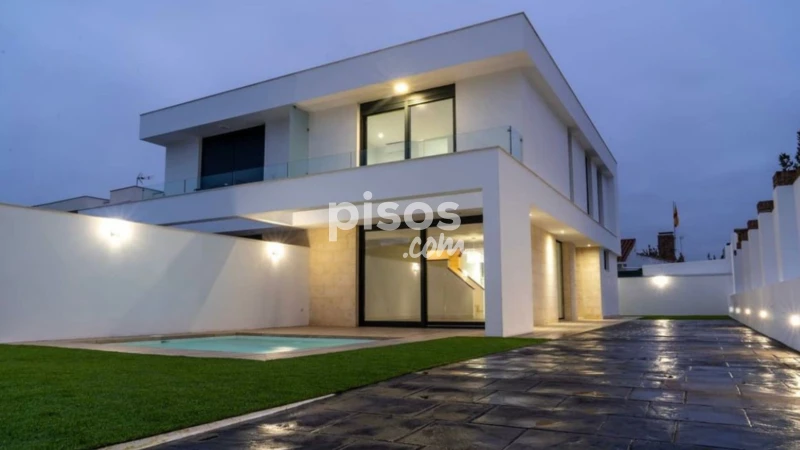 Casa en venta en El Águila-Las Redes-Fuentebravía, El Águila-Las Redes-Fuentebravía (El Puerto de Santa María) de 750.000 €