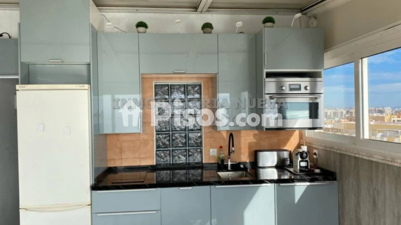 Fotografía del inmueble reportado: 850 €/mes — Almería, Almería