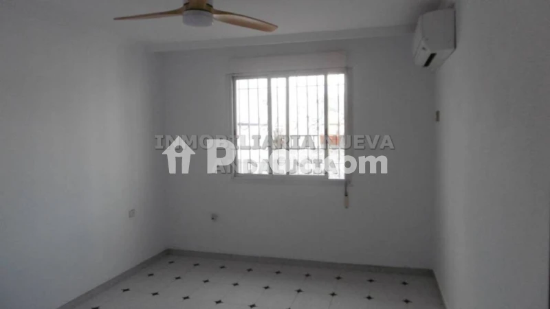 Fotografía del inmueble reportado: 850 €/mes — Almería, Almería