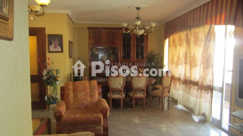 Fotografía del inmueble reportado: 900 €/mes — Almería, Almería