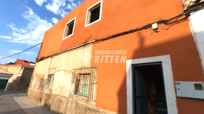 Piso en venta en Calle Salud, San Antonio Abad-Ciudad Jardín (Distrito Núcleo Urbano. Cartagena) de 50.000 €