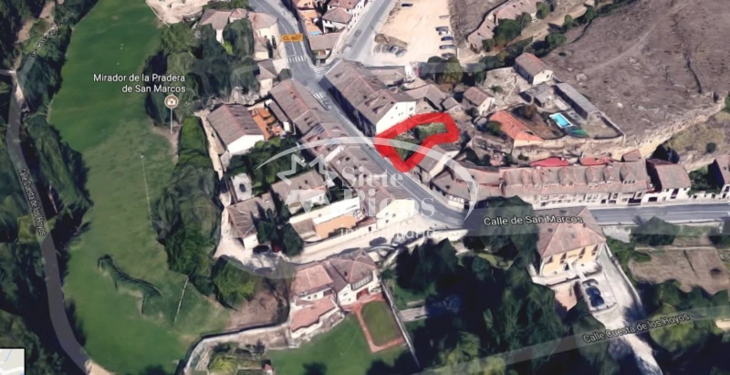 Terreno en venta en Calle de San Marcos, San Lorenzo-San Marcos (Segovia Capital) de 378.000 €