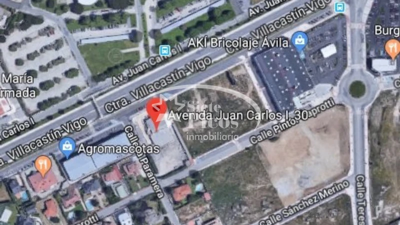 Nave industrial en alquiler en Avenida de Juan Carlos I, San Antonio-Estación-Las Hervencias (Ávila Capital) de 8.000 €<span>/mes</span>