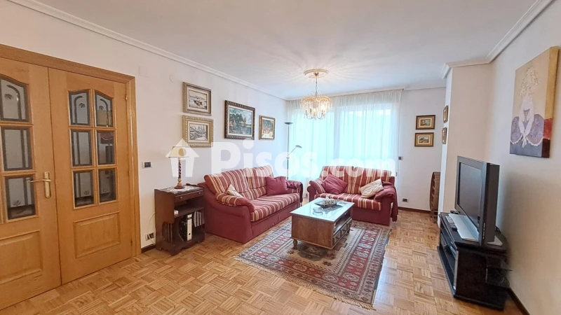 Fotografía del inmueble reportado: 1.000 €/mes — Burgos, Burgos