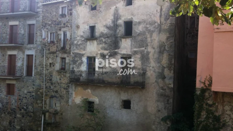 Casa en venta en Carrer de Llorenç Espígol, 1, Sant Feliu de Pallerols de 140.000 €