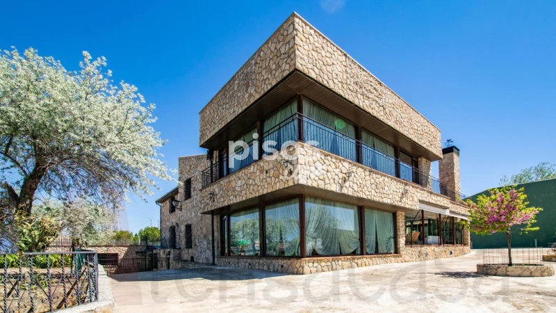 Chalet unifamiliar en venta en Calle Cotanillos, Driebes de 2.000.000 €