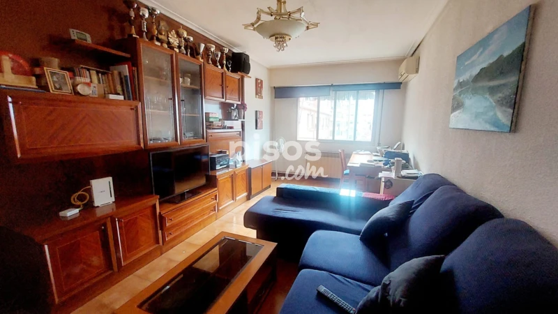 Piso en venta en Calle de Beatos Mena y Navarrete, Universidad-Los Lirios (Logroño) de 140.000 €