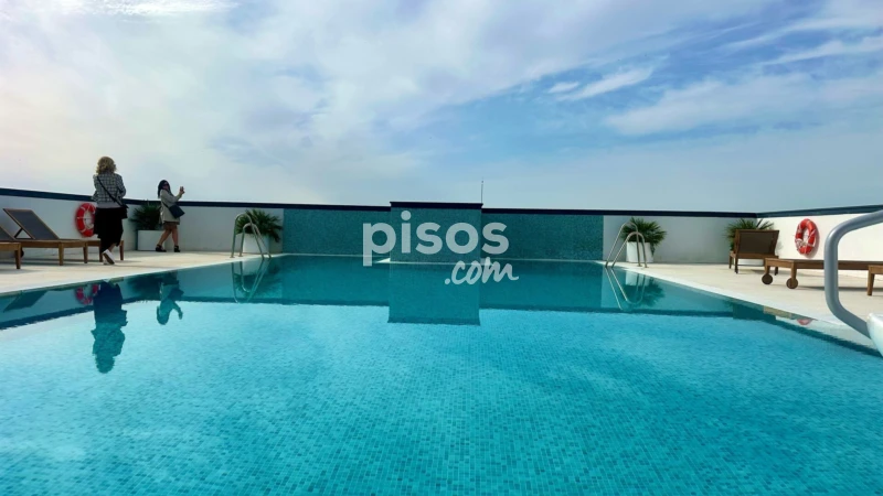Piso en venta en Paseo de los Martiricos, La Virreina-Jardín Botánico-La Rosaleda (Distrito La Rosaleda-La Roca. Málaga Capital) de 321.000 €