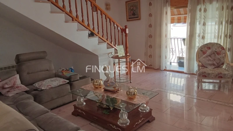 Casa adosada en venta en Carrer Camí Ral - Vista 3