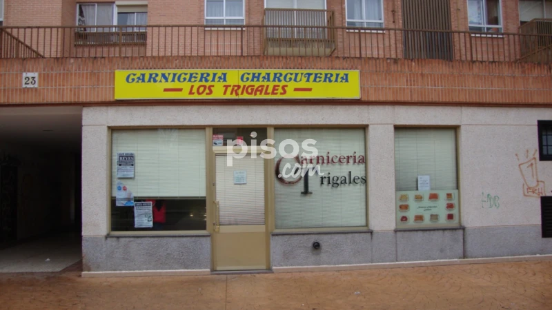 Local comercial en alquiler en Calle de los Trigales, San Juanillo-Pan y Guindas (Palencia Capital) de 800 €<span>/mes</span>