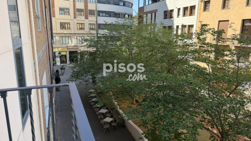 Piso en alquiler en Calle del Actor Rivelles, 5