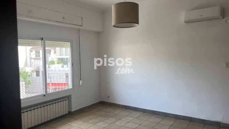 Piso en alquiler en Calle del General San Martín