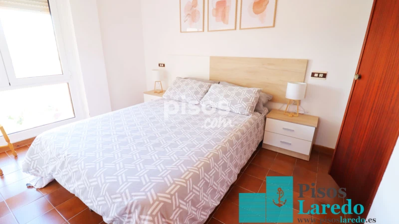 Piso en alquiler en Avenida de Francia, 61, cerca de Calle de la República de Ecuador, Zona Playa (Laredo) de 3.450 €<span>/mes</span>