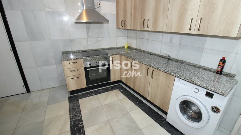 Casa en alquiler en Torrelaguna, Torrelaguna de 1.500 €<span>/mes</span>