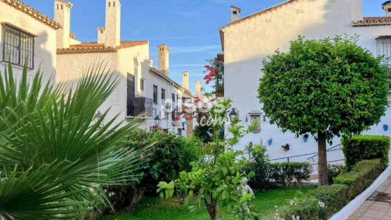 Chalet adosado en venta en Calle de Berlioz, cerca de Calle de Bizet, Playamar-Benyamina (Torremolinos) de 410.000 €