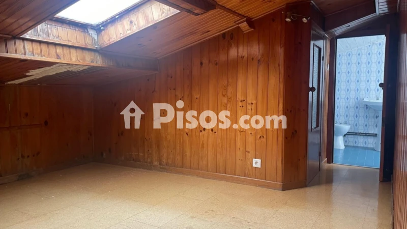 Piso en venta en Ronda de Outeiro, cerca de Calle de San Luis