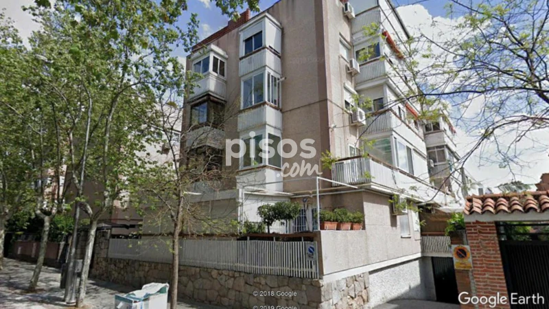 Apartamento en alquiler en Calle de López de Aranda, 10, Concepción (Distrito Ciudad Lineal. Madrid Capital) de 850 €<span>/mes</span>