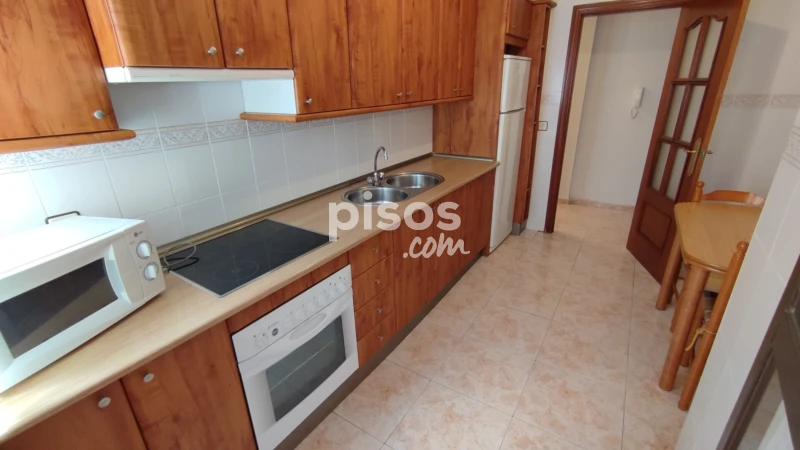 Flat for rent in Gran Bajada Prior, Coria of 350 €<span>/month</span>