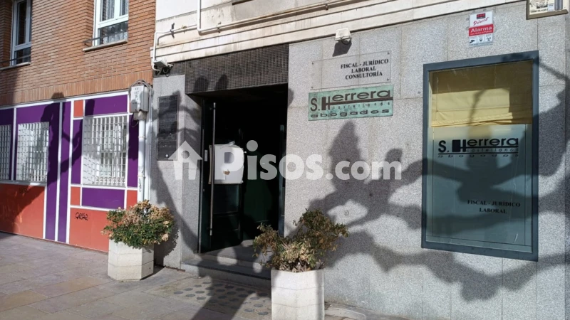 Local comercial en alquiler en Calle de Eduardo Martínez del Campo - Vista 3