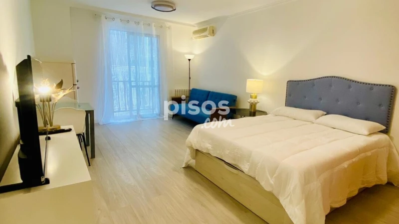 Apartamento en alquiler en Calle de la Luna