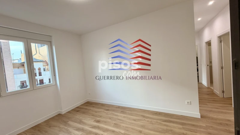 Piso en alquiler en Calle de Narváez, cerca de Calle del Doctor Castelo