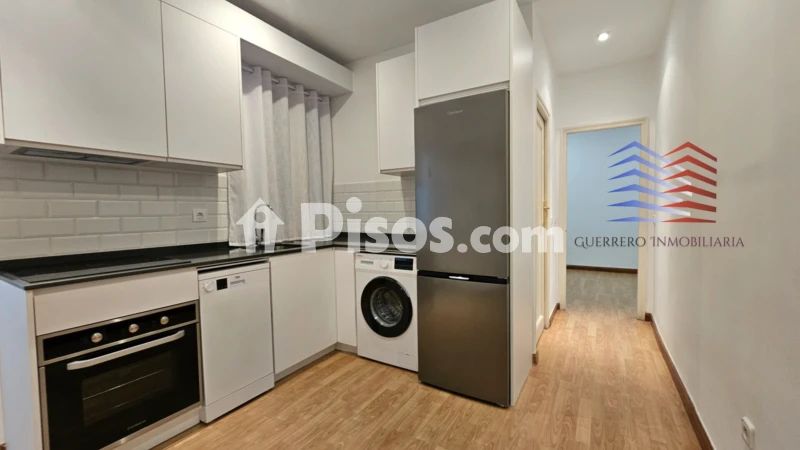 Apartamento en alquiler en Calle de Narváez, cerca de Calle del Doctor Castelo