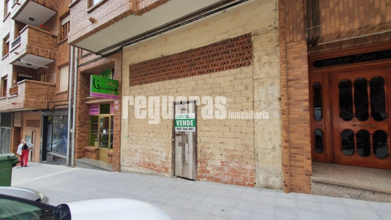 Local comercial en venta en Calle Picó Andolinas