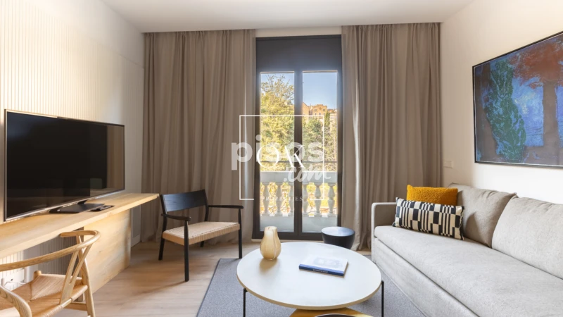 Piso en alquiler en Travessera de Dalt, cerca de Carrer del Cardener