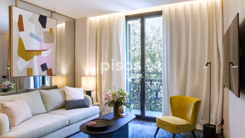 Apartamento en alquiler en Carrer del Consell de Cent, cerca de Rambla de Catalunya