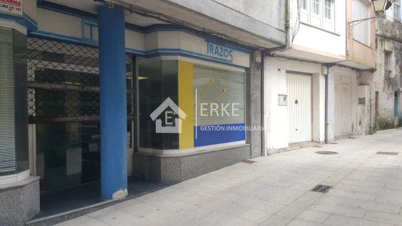 Local comercial en venta en Calle de la Pena