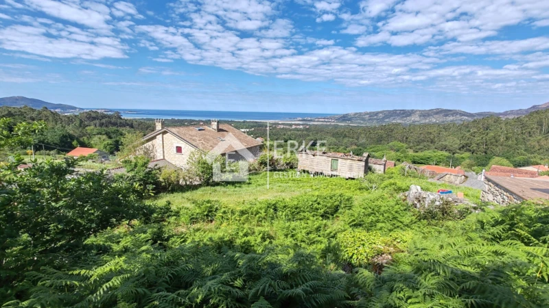 Terreno en venta en Calle Lugar de Louredo