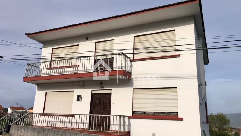 Casa – Carnota, Lira