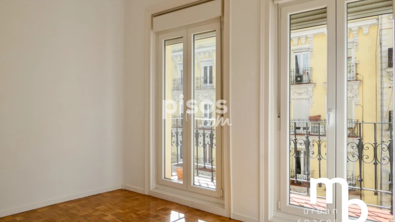 Piso en alquiler en Calle del General Álvarez de Castro