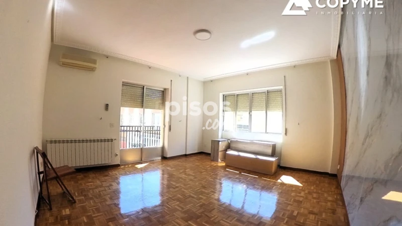 Piso en alquiler en Calle del Doctor José Portero, Torrijos de 800 €<span>/mes</span>
