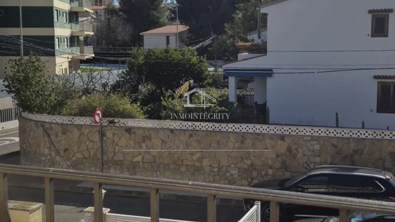 Chalet adosado en venta en Carrer de Ribalta, Heliópolis-Curva (Benicàssim - Benicasim) de 367.000 €