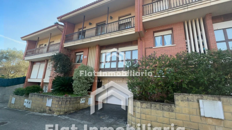 Chalet pareado en venta en Calle Brazomar, Cotolino (Castro Urdiales) de 390.000 €