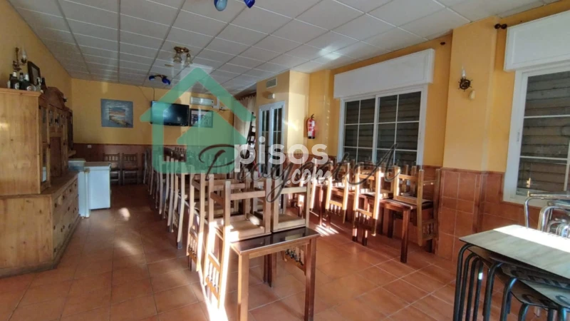 Local comercial en venta en San Bartolomé de La Torre, San Bartolomé de la Torre de 142.500 €