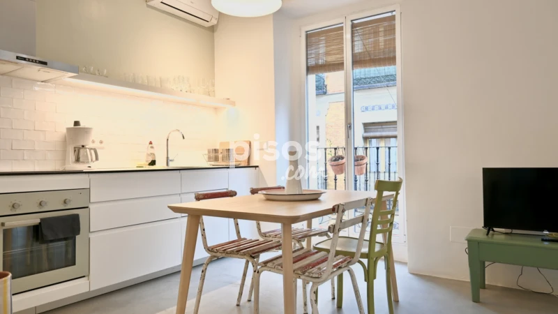 Apartamento en alquiler en Calle del Amparo, cerca de Calle de Lavapiés