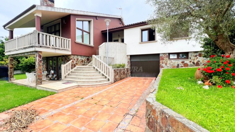 Casa – Ponteulla, Santiago