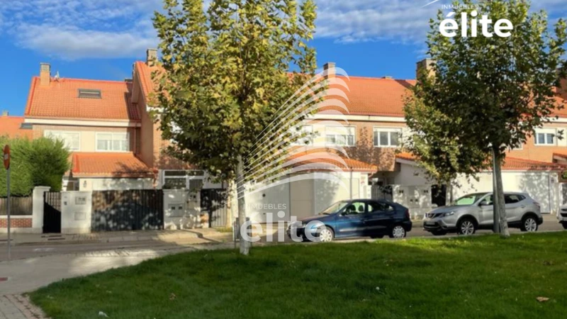 Chalet adosado en venta en Calle de Rocinante, 42, Boecillo de 166.500 €