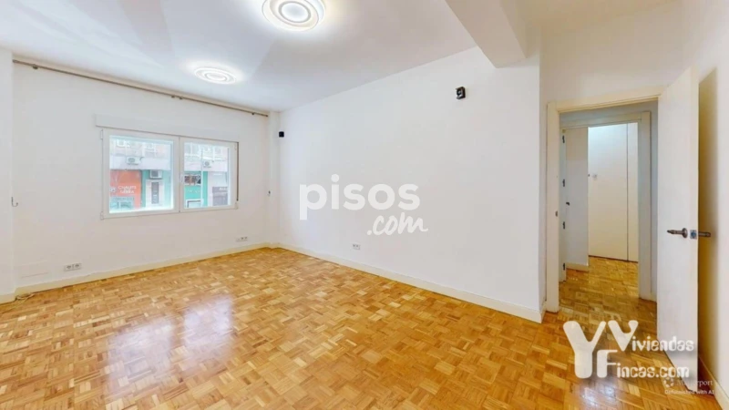 Piso en alquiler en Calle Orense, cerca de Calle de San Germán