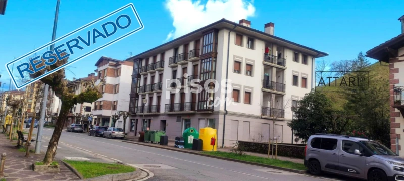 Piso en alquiler en Calle de Santiago, cerca de Plaza de Saskaitz, Elizondo (Baztán) de 750 €<span>/mes</span>