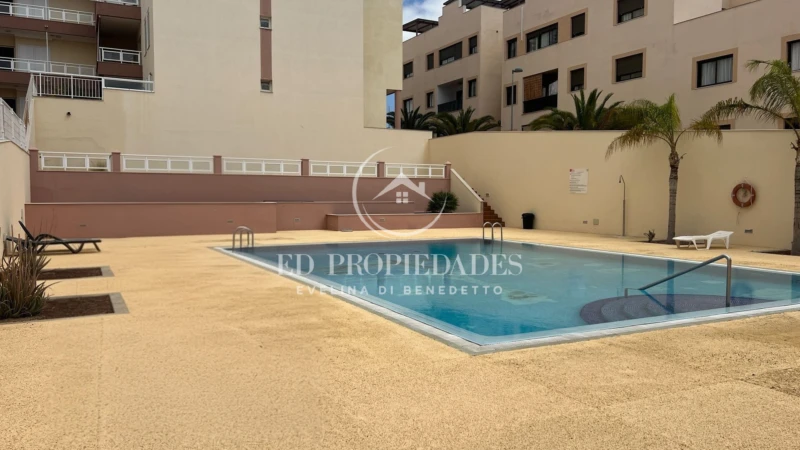 Piso en venta en Paseo C. Envolvente, Número 38, Guargacho-Guaza-Cho (Arona) de 249.000 €