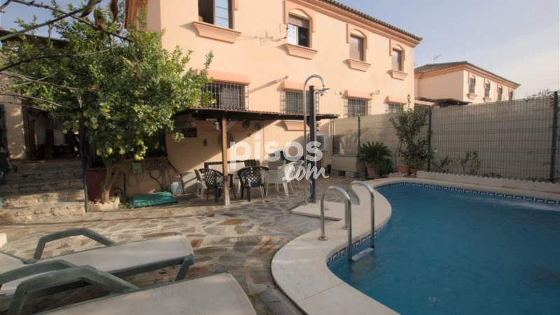 Chalet adosado en venta en Calle de Richard Wagner, Capellanía-Retamar (Alhaurín de la Torre) de 525.000 €