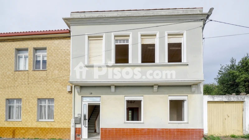 Casa pareada en venta en Calle de las Cardosas