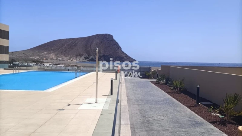 Piso en alquiler en Calle Hernán Cortés, Número 1, El Médano (Granadilla de Abona) de 1.600 €<span>/mes</span>